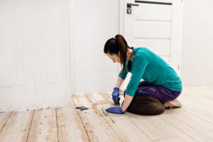 DIY-vs-professional-installation-laminate-hardwood-floors-Dallas-TX-shop-from-home-flooring