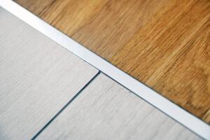 wood-flooring-laminate-floors-materials -aluminum-strips-room-transitions-home-remodel-ideas