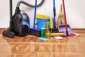 steam-mop-Castile-soap-vacuum-cleaners-water-damage-wear-and-tear-how-to-clean-hardwood-floors